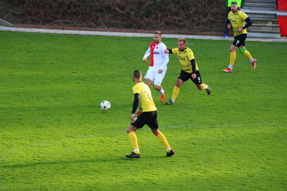 TJ Slavia Píšť 1-1 FK ISMM Město Albrechtice 11