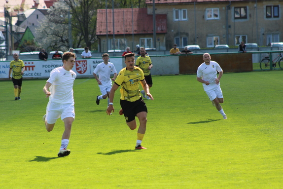 Muži 2-0 FK Bolatice 2